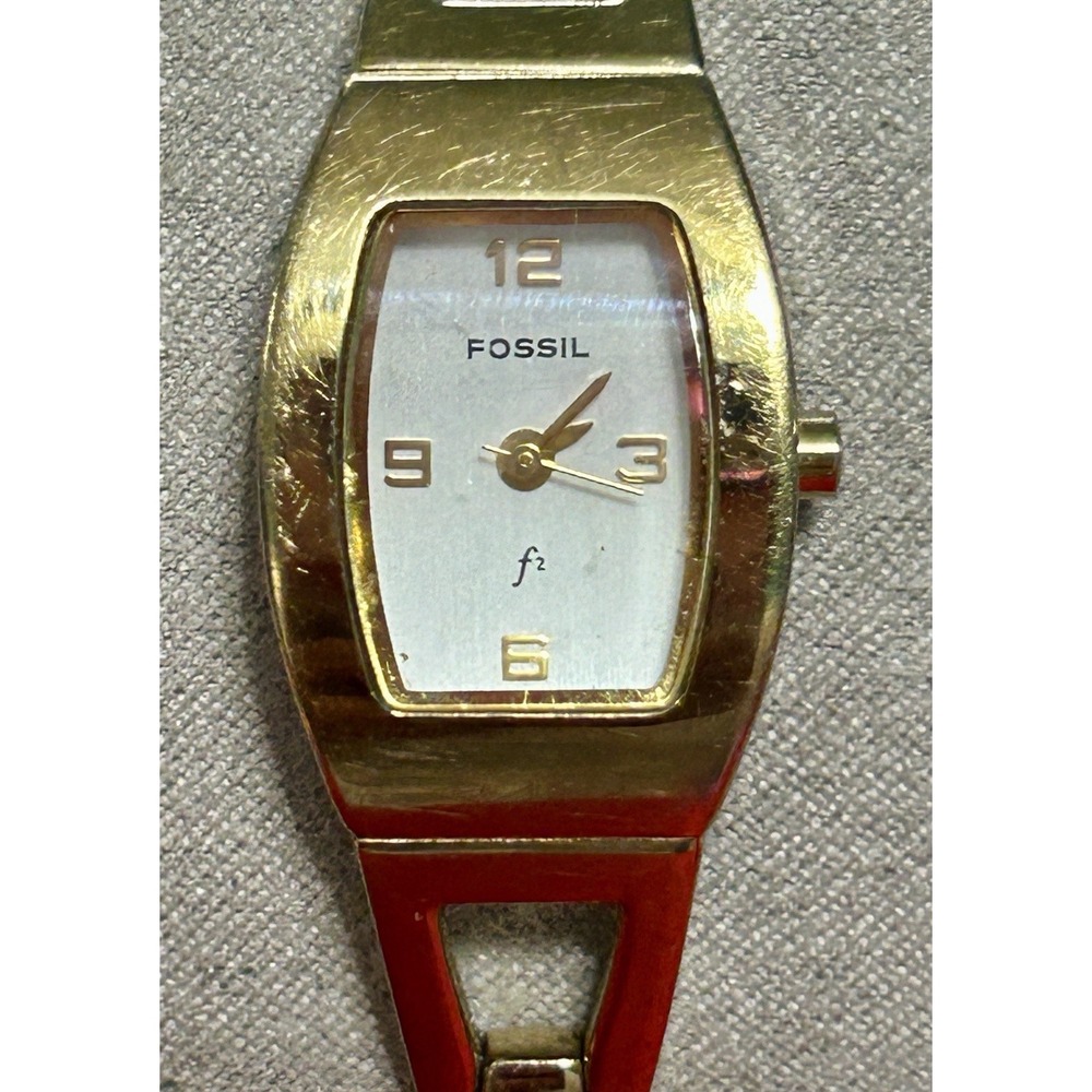 FOSSIL F2 ES-9546 Gold Tone Bracelet Style Ladies Wrist Watch New Battery